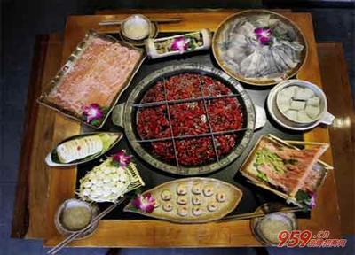 重庆崽儿火锅加盟 优势与网上餐饮服务分析